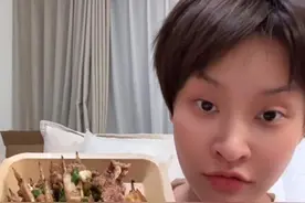 这些烧烤刺客能不能滚啊！真的把爷气笑了#烧烤刺客 #真实还原 #美食刺客 #吃货视频封面