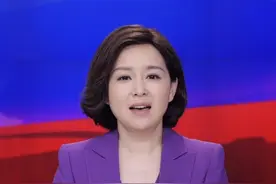 杭州热到全国第一登上热搜！在连续3天发布高温橙色预警后，本轮高温将在6日前后迎来峰值。温馨提醒：每天10点到16点减少出门！ #中国蓝新闻主播Talk