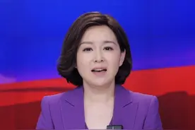 杭州热到全国第一登上热搜！在连续3天发布高温橙色预警后，本轮高温将在6日前后迎来峰值。温馨提醒：每天10点到16点减少出门！ #中国蓝新闻主播Talk