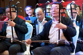 二胡齐奏《赛马》，方庄民族乐团2025年迎新年音乐会视频封面