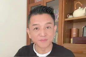 小区里长期停放的僵尸车，该如何处治？ #僵尸车 #小区停车位 #停车难 #抖来普法2024视频封面