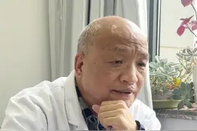 小娃这种频繁流鼻血，都是因为这个坏习惯导致#流鼻血 #鼻窦炎 #鼻炎 #耳鼻喉名中医高仁虎 #硬核健康科普行动视频封面