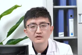 给孩子吃药真的要小心！ 这些错误服用胶囊的方式，家长一定要知道~#育儿经验分享 #科学育儿  #儿童用药安全  #金牌育言家   #黄金1000天聪明不能等视频封面