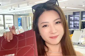 港人北上深圳消费，又双叒被价格震惊了！ #香港蕊蕊yuri #香港家族 #陈蕊蕊 #北上消费 #港人北上视频封面
