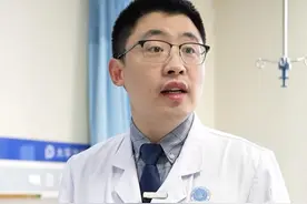 老年人摔跤骨折后应该怎么办？ #ai分身24小时健康陪伴 #骨科张波医生 #硬核健康科普行动视频封面