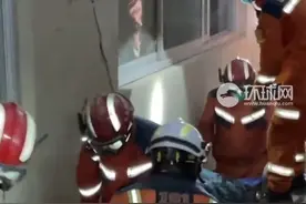 中国云南救援医疗队救出第一人！缅甸地震中被埋压近40小时的幸存老人获救视频封面