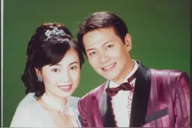 被邓萃雯爱过的男人：初恋是TVB顶流万梓良，再恋遇到渣男江华 #tvb演员 #邓萃雯视频封面