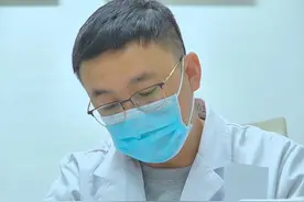 眼睛长了个“痘”，没想到要手术的程度 #睑板腺堵塞  #麦粒肿   #门诊视频封面