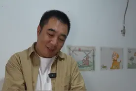 这个手撕兔加黄瓜有淡淡的清香味， 桃子姐最喜欢香菜和兔肉一起，焦香有嚼劲，兔子是先卤后炸，拆袋撕起就能吃的好巴适#蜀中桃子姐 #手撕兔视频封面
