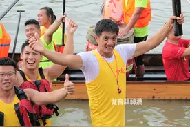 佛山龙舟传奇人物：梁铨添。 说起佛山龙舟视频封面