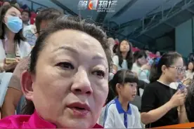 5月19日，深圳。孙杨200米自由泳决赛获第八名，孙杨妈妈心疼落泪：我觉得他已经非常棒了。#孙杨 #全国游泳冠军赛 #孙杨妈妈视频封面