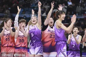 四川女篮打造无敌阵容！换新帅签约世界顶级外援，三连冠毫无悬念视频封面