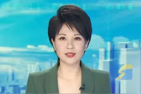 网警提醒你和家人注意！这些习惯正在泄露你的个人隐私：1、随意连接公共WiFi，2、社交平台“晒生活”不留心，3、用同一密码注册所有账号，4、随意扫描、点击陌生链接。转给家人，千万要注意！#个人隐私 #隐私 #wifi #密码 #主播说新闻视频封面