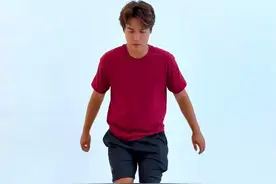 哪种鞋子能成功保护你的脚 #挑战 #老外 #奇葩 #测试 #看一遍笑一遍