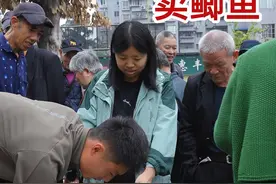 三百六十行，行行出状元，卖鱼还得多学习 #原来钓鱼才是抖音运动顶流 #dou来钓鱼 #钓鱼卖鱼 #钓鲫鱼视频封面