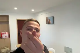 我们在烟台，住进了一家特别的“酒店”，把烟台的舒适、宜居体现的淋漓尽致。我爱烟台！下次还来！#烟台 #旅行 #铁腚夫妇 #铁腚旅行 #吹爆美好目的地视频封面