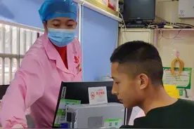 春暖人间，兵哥为生命“续航”!#献血  （何俊鸿、周巡）视频封面
