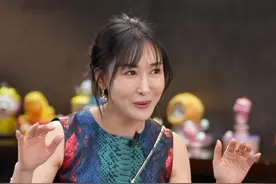 #陈祉希又相中三位演员转型导演    万达电影“掌门人”#陈祉希  做客“对话春天”节目时透露，目前在尝试扶持三位30岁左右演员转型做导演，虽然现在不能透露姓名，但是私下已经在去帮助他们做一些选题和拍电影的功课了。视频封面