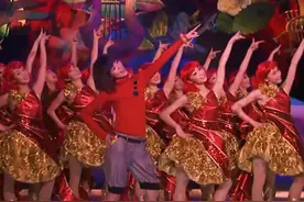 2007年，郭美美《不怕不怕》现场。#音乐现场 #音乐推荐 #不怕不怕舞蹈 #郭美美不怕不怕 视频封面