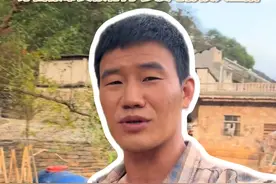 9月19日（报道时间），“#嘎子哥 ”多个平台账号被封禁！其抖音账号页面显示“暂无作品”，账号头像已变灰，无法关注。此前，他因穿警服带货被行拘，快手账号被封禁，参演电影换人重拍。