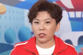 邓亚萍谈球拍对运动员的影响，再准备也不会预料到拍子折了，拍子就像武器，坏了影响心情重新粘好没有时间适应#邓亚萍 #王楚钦视频封面