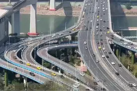 2025重庆市汽车置换更新补贴来了！换新能源车补贴15000元，换燃油车补贴13000元。#领汽车国补就上懂车帝#重庆汽车以旧换新补贴视频封面