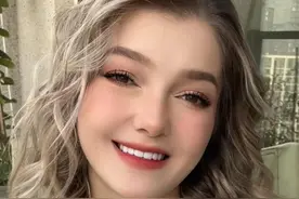 中国人为什么这么爱减肥？特别是女生，是因为他们对自己要求太高了吗？#减肥 #外国人在中国 #中国女性力量 #中国女性之美视频封面