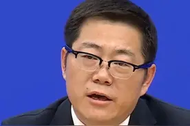 工业和信息化部：小分子抗病毒药物产量充足 正常供应视频封面