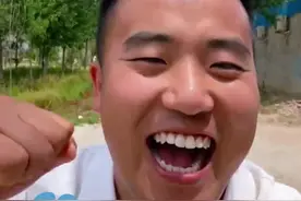 6月10日（报道）河南鹿邑一驻村书记董桂林拿着碗到村民家到处“蹭饭”，还自掏腰包回礼！称“把申论写在大地上，把理想实现在农村”#大象主播说 #河南dou知道 @主持人夏冰