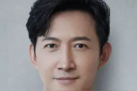 两个相爱的人兜兜转转八年，还是重逢在了一起！ #好剧推荐视频封面