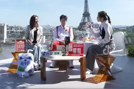 @王楚钦 在#冠军驾到 说到与队友配合问题#王楚钦被马龙抡到后的反应视频封面