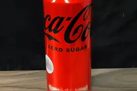 烧红的铁球vs罐装可乐 #解压 #放松 #实验 #生活 #asmr视频封面