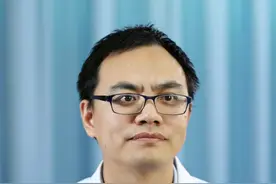 你是晚饭后刷牙，还是睡觉前刷牙？#专业健康科普送给咱爸妈视频封面