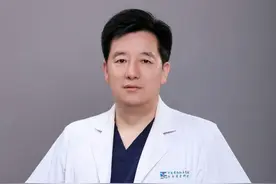骨折患者禁忌坐轮椅 #热点 #医学科普 #医者仁心视频封面