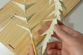 教你用纸做好玩的鱼骨鞭子～ #鞭子折纸 #折纸玩具 #创意手工