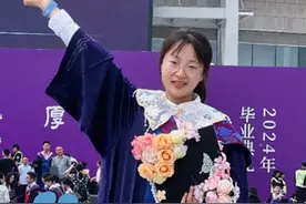 高中辍学打工半年后逆袭考上清华，山东女孩姜晓雪放弃金融投身教育：北京的金融街不缺我一个分析师#大象主播说 @大象新闻主持人陈静华 #2025高考必胜 #高考的答案视频封面