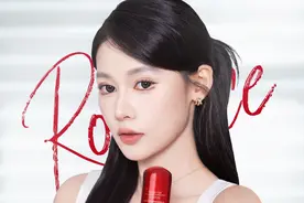 上班摸鱼不仅把公司摸倒闭了，还顺便摸了个未婚夫？！#剧情#反转视频封面