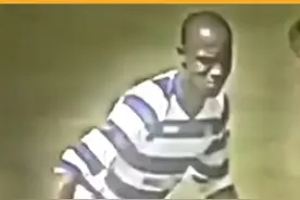 小哥：你敢给我出黄牌？ #万万想不到 #足球运动员 #名场面 #新能源运动员视频封面