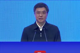 自治区党委向全区广大党员、干部发出新春倡议：请放手大胆干，请大步跟上来，请幡然醒过来（画面来源|广西新闻频道 剪辑|谢羲薇）#当代资讯 #广西新春第一会 #高质量发展 #新春倡议视频封面