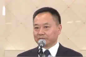 水利部部长李国英:水利部门去年提前发布4303次洪水预警 #2025全国两会 #2025两会观察视频封面