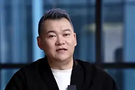 饭局上男人夸你好看你该怎么回 #女性智慧#人间清醒#饭局攻略视频封面