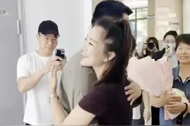 女孩三天找到自己亲爸亲妈，浙江上虞、嵊州两地公安联动“找人”，商朝阳：“和和美美、合家团圆”是我们寻亲路上的动力！（供稿：上虞融媒章怡晨）#正能量传递 #寻亲 #三天找到家人 #商朝阳 #愿家人团聚视频封面