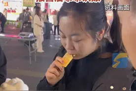 2月21日（采访），湖北武汉，商贩吃饼干挑战，被小姐姐挑战成功，不想认账，报警后乖乖履行承诺#街头挑战 #商贩视频封面