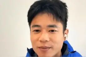 3月11日，山东泰安，一年“拿捏”泰山500次，小伙回应泰山陪爬1年赚30多万视频封面