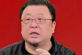 老罗直播间再提老俞，并多次提到董宇辉，是何原因？ 老罗直播间再提老俞，并多次提到董宇辉，是何原因？#罗永浩 #俞敏洪 #董宇辉 #与辉同行 #交个朋友视频封面