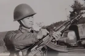 哪里有枪声哪里就是战场！两个掉队的士兵去哪里了？#永远的118团 #老山精神视频封面