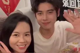 1月23日，从广州开往贵阳的一趟返乡高铁列车上，近百人的相亲活动，一位00后广东小伙在高铁上相亲成功，女方大自己13岁，“年龄不是问题，三观合才最重要”视频封面