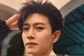 任嘉伦有多“守男德”？和白鹿保持分寸，把谭松韵当成哥们，唯独把偏爱留给最爱的人#任嘉伦 #白鹿 #无忧渡 #娱乐评论大赏 #内容启发搜索