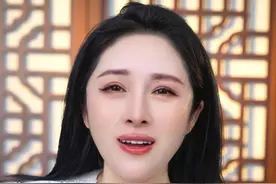 太疯狂！首饰金价格破900，黄金到底怎么了？ #首饰金价突破900元 #黄金 #金价 #小月说 #抖音热评