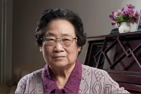 中国药学家--屠呦呦 你知道屠呦呦获得了诺贝尔奖视频封面